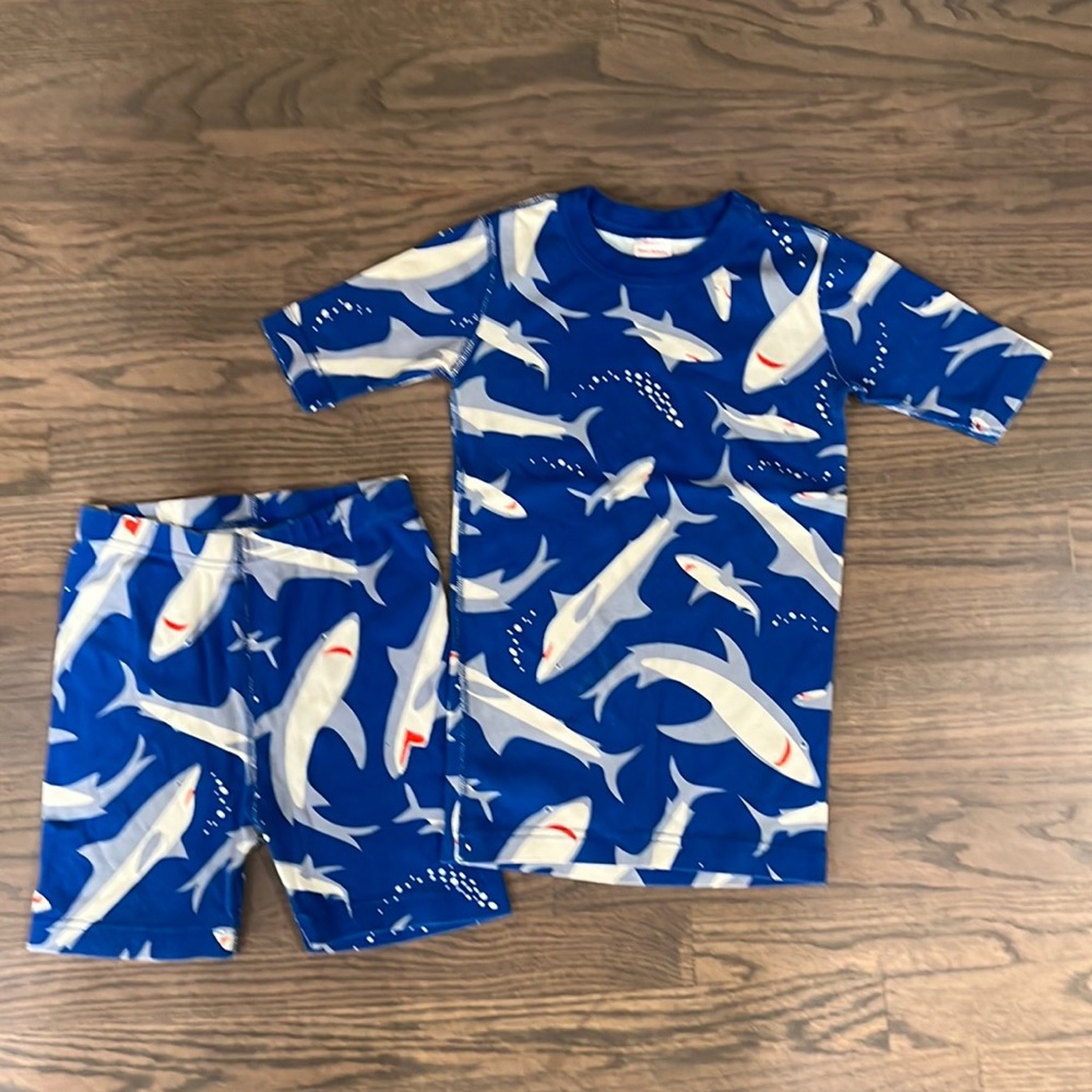 Hanna Andersson short John shark print pajamas size 10 140cm